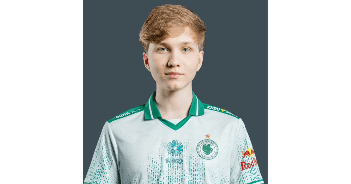 m0NESY — профессиональный игрок CS2
