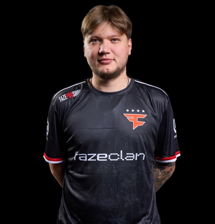 s1mple — профессиональный игрок CS2