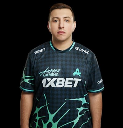 XANTARES — профессиональный игрок CS2